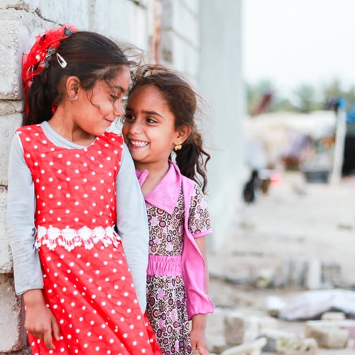 Een lichtpunt in het leven van weeskinderen: Het sponsorprogramma van Al-Ayn
